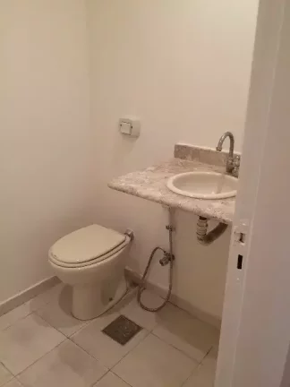 Imagem ondado de Cascais - Av. Armando Lombardi - Juntinho ao metrô Barra - Maravilhosa sala com 54m²
