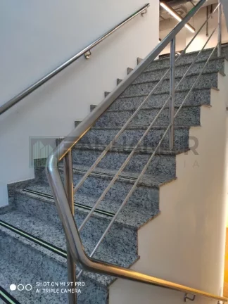 Imagem Descubra o seu novo endereço comercial dos sonhos no coração do Jardim Europa! Esta incrível casa comercial oferece uma ampla área externa perfeita pa