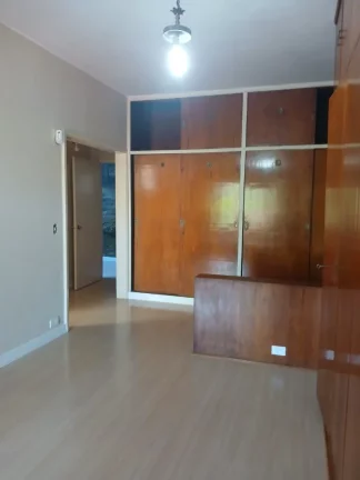 Imagem Casa Comercial à Venda em São Paulo-SP, Vila Monumento: 4 Quartos, 1 Suíte, 4 Salas, 3 Banheiros, 6 Vagas, 280m². Imperdível!