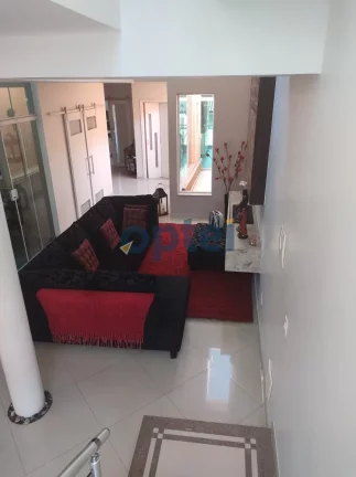Imagem Sobrado 3 suítes, 5 vagas , com piscina no Rudge Ramos - São Bernardo do Campo