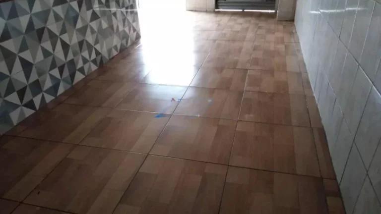 Imagem Salão Comercial de 50m² com 2 Banheiros para Locação - Ótima Oportunidade!