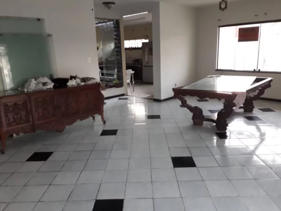Imagem Casa à venda no Ponto Novo - Espaçosa, com 6 quartos, 5 vagas de garagem e excelente localização!