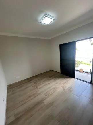 Imagem Imóvel de luxo no Jardim Astro em Sorocaba-SP: Casa em condomínio com 4 quartos, 1 suite, 2 salas, 4 banheiros e 4 vagas.