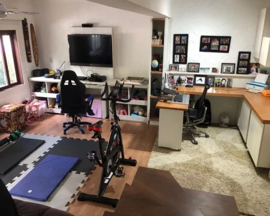 Imagem CASA COND , 3 DORM , 3 VAGA DE CARRO.FL58