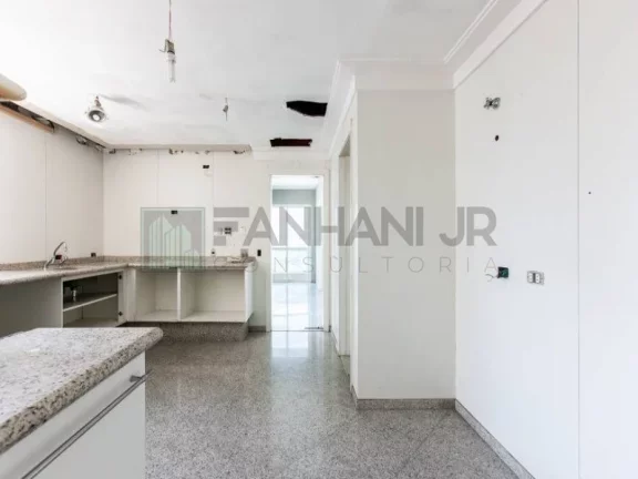 Imagem VENDO EXCELENTE APARTAMENTO NA RUA PROF. ARTHUR rAMOS. Quadra de Tênis,junto ao clube Pinheiros,vista panorâmica,único! Sofisticado empreendimento e