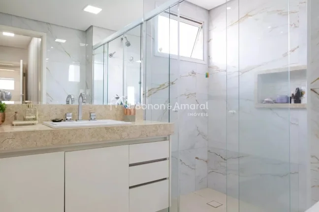 Imagem Este apartamento é a definição de conforto, sofisticação e praticidade. Totalmente mobiliado, e...