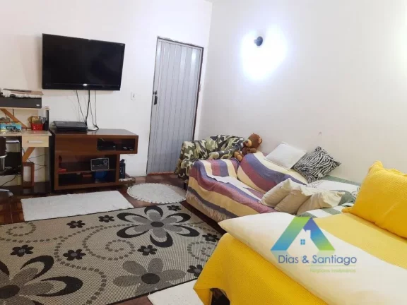 Imagem Sobrado 165 m² com 2 dormitórios, , edicula em cima com imenso quintal tipo varanda