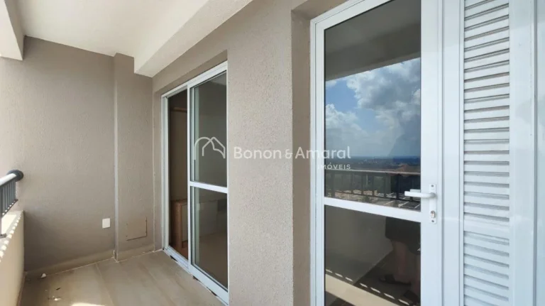 Imagem Descubra este aconchegante apartamento com 2 dormitórios, sendo 1 suíte, sala ampla para dois ambi...