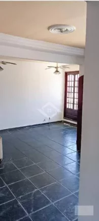 Imagem Casa 3 Quartos (1 Suíte), 2 Salas e Garagem - Campo Grande