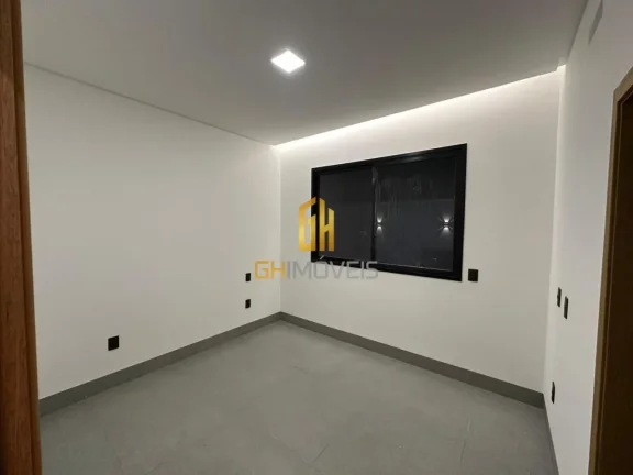 Imagem Casa 3 quartos no Setor Três Marias próximo ao Atacadão Costa, com 300m² de área total e 179m²...