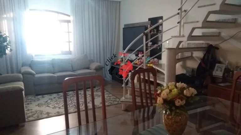 Imagem Sobrado com 3 suítes e 2 vagas, sala comercial e edícula à venda no bairro Jordanópolis, São Bernardo do Campo - Estuda permuta