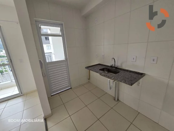 Imagem Apartamento com 2 dormitórios para alugar, 59 m² por R$ 2.079,44/mês - Comendador Soares - Nova Iguaçu/RJ