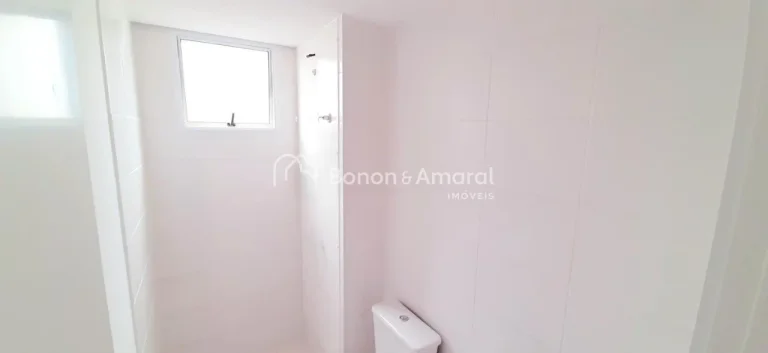 Imagem Desfrute do conforto e da praticidade de viver em um ambiente moderno e acolhedor! Este imóvel, loc...