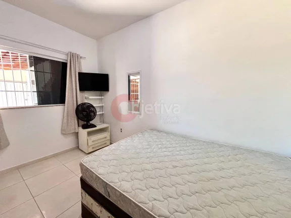 Imagem Casa térrea, 2 quartos, área de lazer completa, Vila do Peró - Cabo Frio