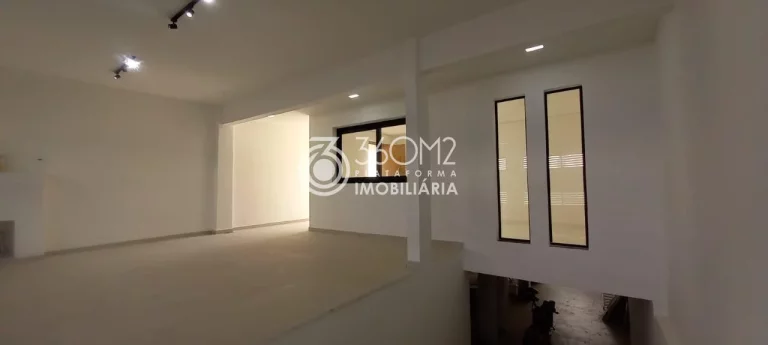 Imagem Sobrado para Venda em São Bernardo do Campo / SP no bairro Santa Terezinha