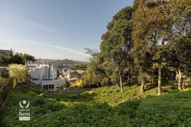 Imagem More junto á natureza! Terreno de 777 m² em condomínio a poucos passos do Parque Tingui, à venda por R$ 2.190.000 - São João - Curitiba/PR