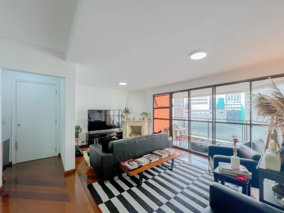 Imagem Apartamento 155M², 4Q, 1 Suíte, 3 Banheiros, 3 Vagas, Sacada, Lavabo, Academia, Piscina, Churrasqueira, Sauna, Quadra, Playground, Depósito, Despensa.