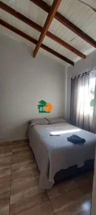Imagem Casa para Venda em São Roque, Centro (mailasqui), 2 dormitórios, 1 suíte, 2 banheiros, 3 vagas