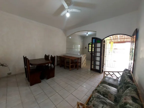 Imagem Casa para Venda em Itanhaém, Balneário Califórnia, 2 dormitórios, 2 banheiros, 10 vagas
