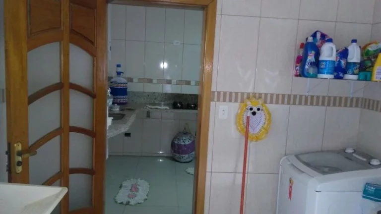 Imagem Sobrado com 2 dormitórios à venda, 218 m² por R$ 600.000,00 - Centro - Poá/SP