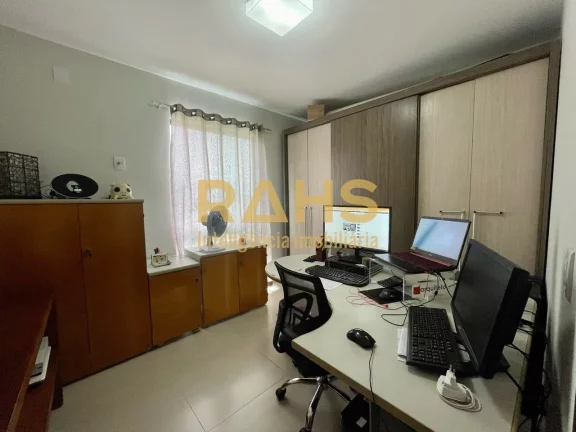 Imagem Excelente Casa em Condomínio Fechado à Venda no Bairro Vila Nova em Joinville. Casa de alto padrã...