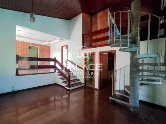 Imagem Excelente casa de esquina localizada na região mais nobre de Piracicaba.
 Mede 499m² de terreno e ...