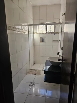 Imagem Casa com Lote Inteiro e Saída para Duas Ruas no Santa Maria – Timóteo