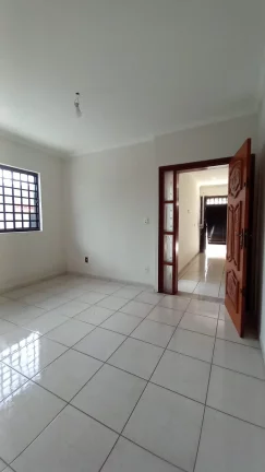 Imagem CASA Á VENDA NO JARDIM SANTA MONICA EM FRANCA/SP - 250m² terreno - 221m² construção - 04 dormitórios sendo 1 suíte