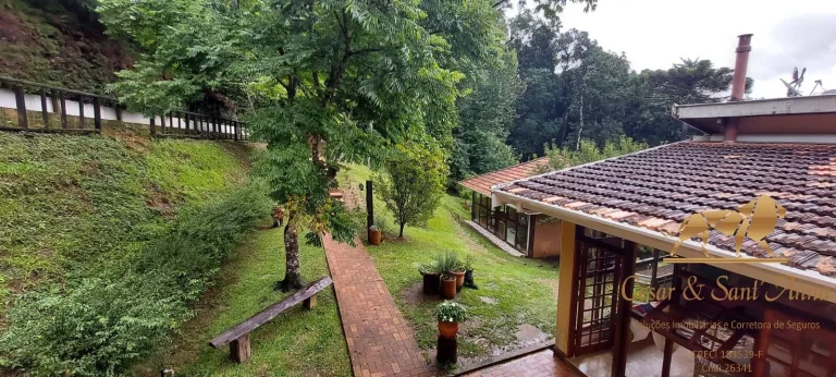 Imagem Encante-se com esta belíssima Chácara à venda em Campos do Jordão-SP