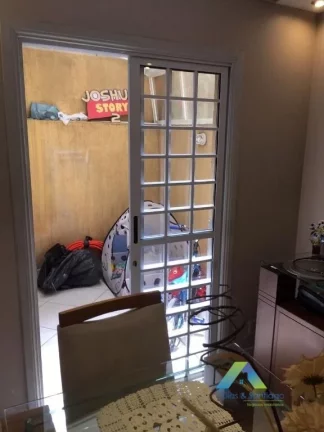 Imagem SANTO ANDRÉ Sobrado Condomínio fechado 74M², 3 dormitórios, 1 vaga com ótima localização e valor !!!