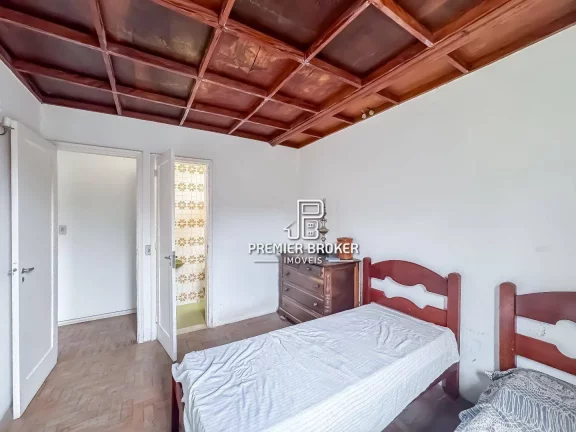 Imagem Casa à venda, 224 m² por R$ 790.000,00 - Araras - Teresópolis/RJ