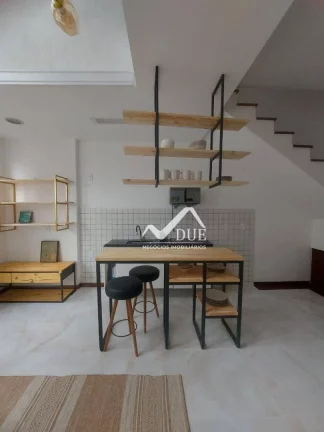 Imagem Apartamento com 2 dormitórios à venda, 83 m² por R$ 560.000,00 - Gonzaga - Santos/SP