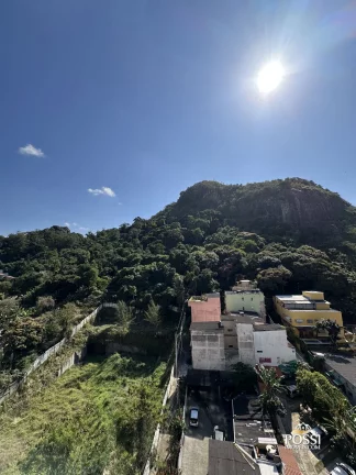 Imagem Ed. GREEN TOWER - Apartamento amplo com 4 Quartos (2 Suítes) à venda na Praia da Costa. Área de lazer completa com quadra.