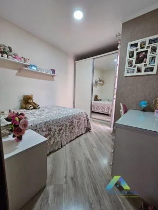 Imagem SANTO ANDRÉ Sobrado 264M², 2 dormitórios, 2 banheiros, 6 vagas com ótima localização e valor !!!