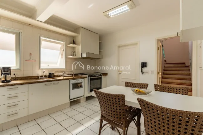 Imagem Descubra esta casa aconchegante, ampla e moderna!

Procurando um lar que combina estilo, conforto e ...