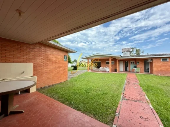 Imagem Casa perto do mar e do centrinho de Atlântida, com dois lotes
