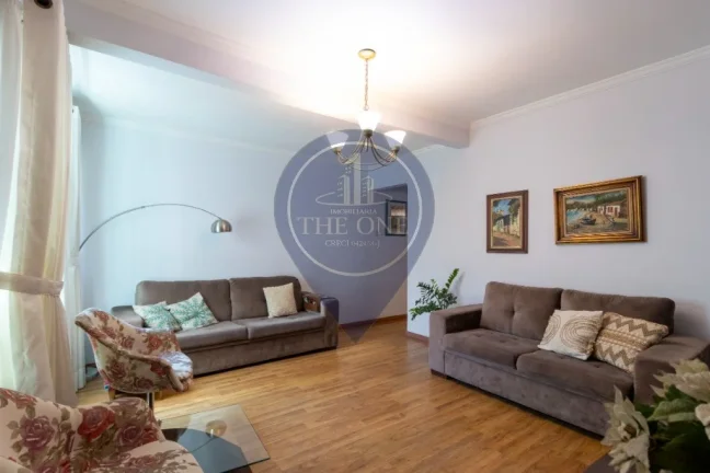 Imagem Casa à venda em São Paulo-SP, bairro Cambuci: 4 quartos, 2 salas, 2 banheiros, 2 vagas, 150 m² de área. Aproveite!
