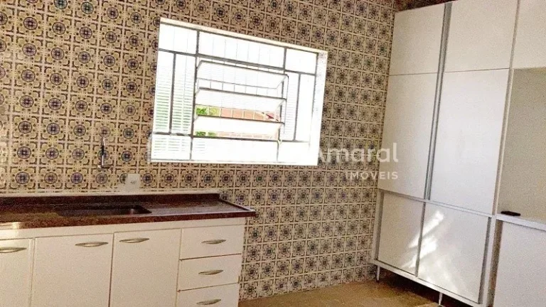 Imagem Bairro Taquaral excelente localização! 252m² de terreno, 104² de construção.
 
Para quem gosta...