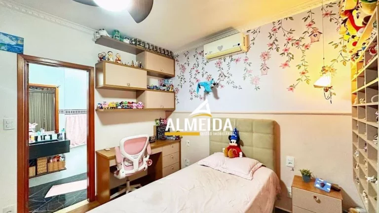 Imagem Casa com 3 dormitórios à venda, 204 m² por R$ 620.000,00 - Jardim Cidade Azul - Rio Claro/SP