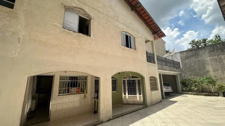Imagem Sobrado com 2 dormitórios à venda, 400 m² por R$ 950.000,00 - Jardim Carlos Cooper - Suzano/SP