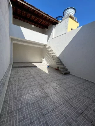 Imagem Sobrado com 2 dormitórios à venda, 200 m² por R$ 450.000,00 - Vila Jurema - Ferraz de Vasconcelos/SP