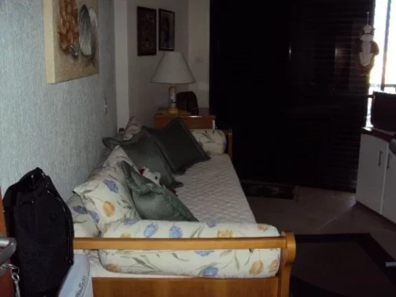 Imagem APARTAMENTO MOBILIADO PRÓXIMO À PRAIA