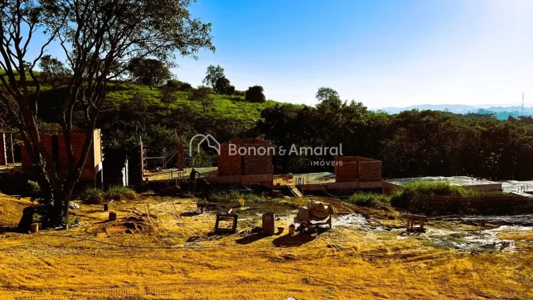 Imagem O Village Sainte Hélène é um condomínio exclusivo de casas de alto padrão, projetado para o mel...