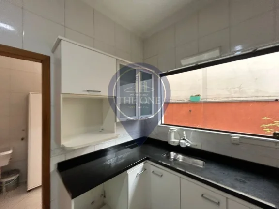 Imagem Casa em Condomínio à venda em Bosque da Saúde, São Paulo-SP: 2 quartos, 2 suítes, 3 banheiros, 2 vagas, 142m²!