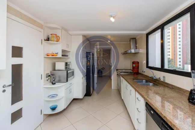 Imagem Apartamento de Luxo à Venda em Indianópolis, São Paulo-SP: 4 Quartos, 4 Suítes, 2 Salas, 4 Banheiros, 3 Vagas de Garagem, 200m²!