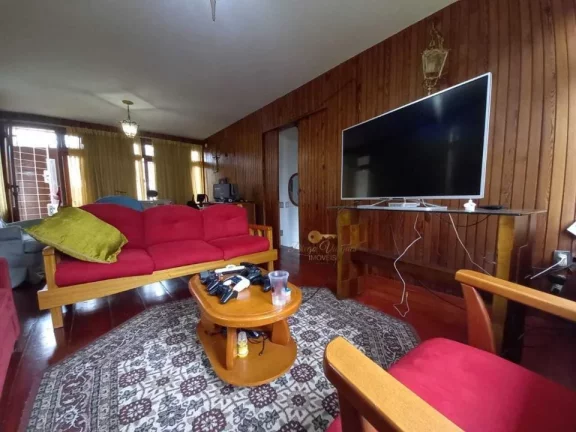 Imagem Casa para Venda em Teresópolis / RJ no bairro Alto