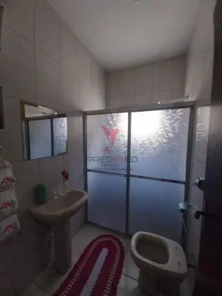 Imagem Casa com 3 Quartos, quintal, garagem para 1 carro,em Nova Guará