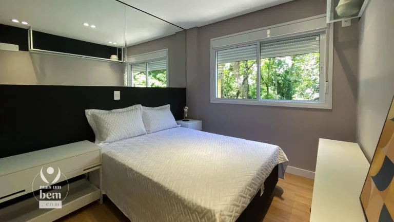 Imagem Venha morar em meio a natureza! Apartamento com 3 quartos (1 suíte), sacada com churrasqueira à venda por R$ 987.000 - Bacacheri - Curitiba/PR