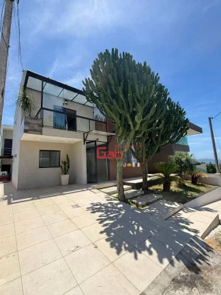 Imagem Casa com 5 dormitórios à venda, 270 m² por R$ 1.200.000,00 - Guriri - Cabo Frio/RJ