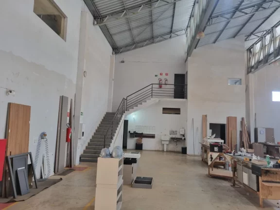 Imagem Galpão comercial para locação em Prolongamento Jardim Doutor Antônio Petráglia, 700m2